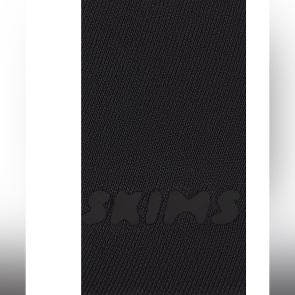 NWT SKIMS Push-Up Thong Bodysuit in Onyx - Picture 5 of 12